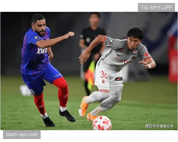 曹圭成强势崛起，新星前锋引爆未来足球市场期待