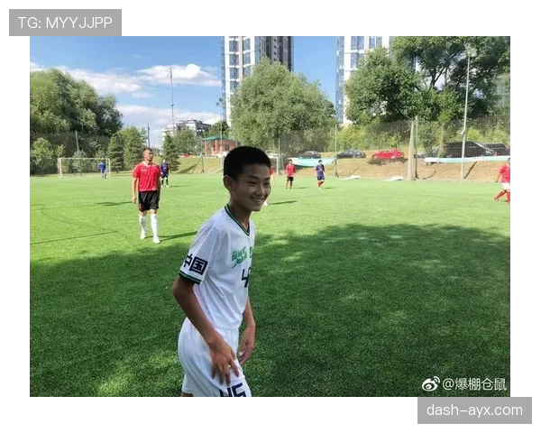 智利队防线稳固,剑指国际赛场亮眼表现 智利队防线稳固,剑指国际赛场亮眼表现